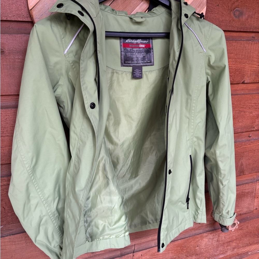 Eddie Bauer Women's Light Green Raincoat